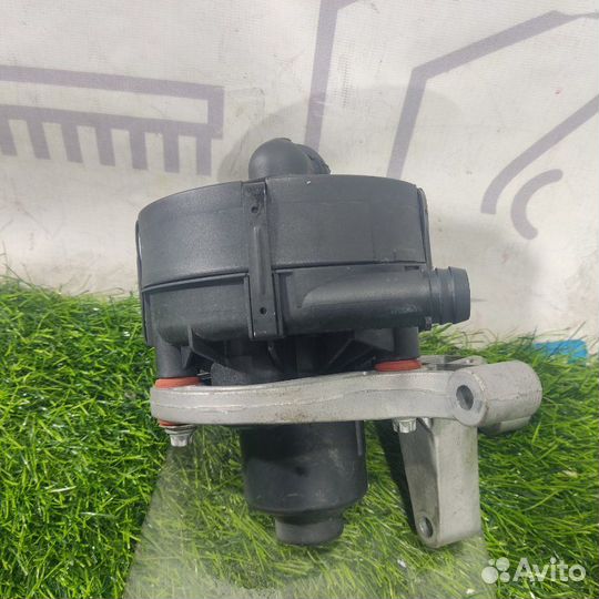 Насос продувки катализатора Mercedes Benz C-Class