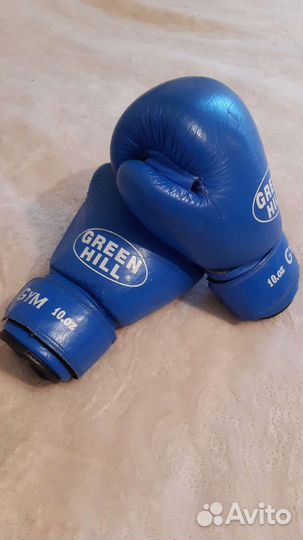 Боксерские перчатки