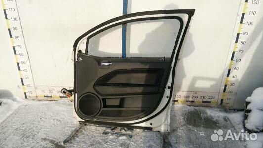 Дверь передняя правая dodge caliber (6BR15E201)