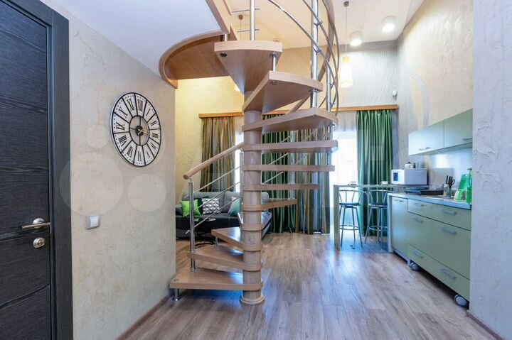 2-к. квартира, 43 м², 10/10 эт.