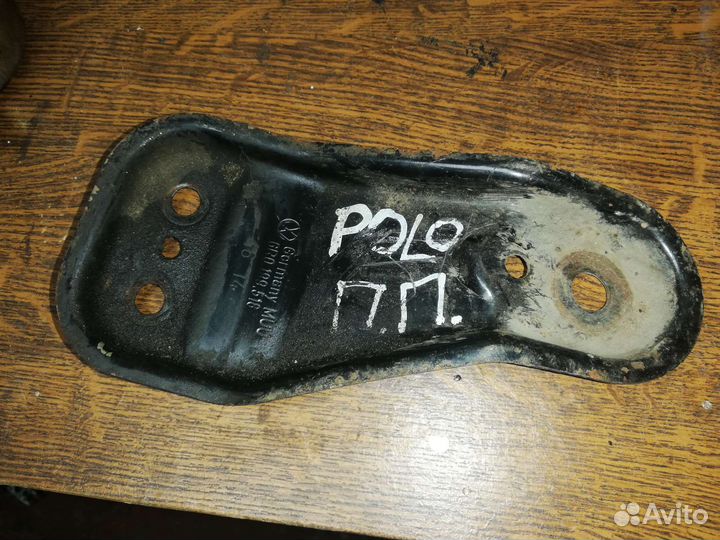 Кронштейн рычага Фольксваген Поло 5