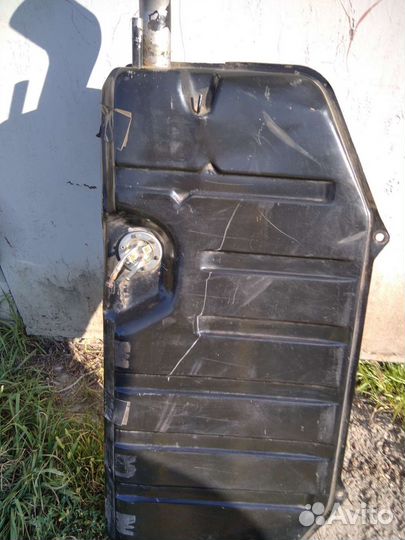 Топливный бак на ваз 2121 Нива
