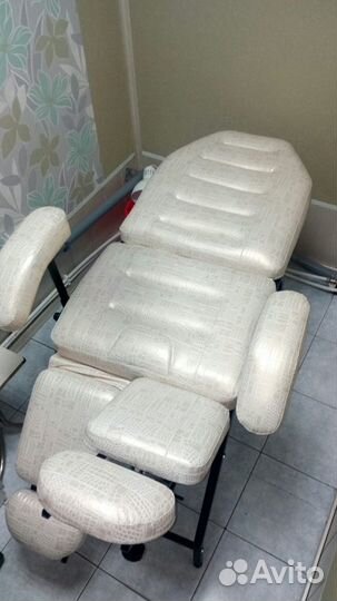 Кресло педикюрное,косметологическое