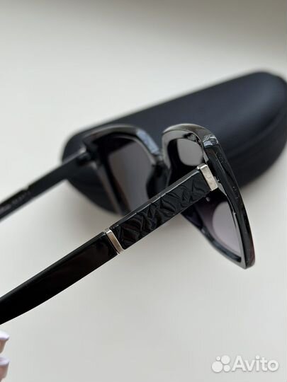 Солнцезащитные очки женские новые