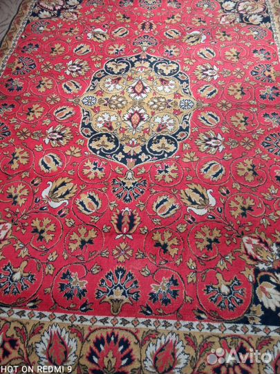 Ковер шерстяной