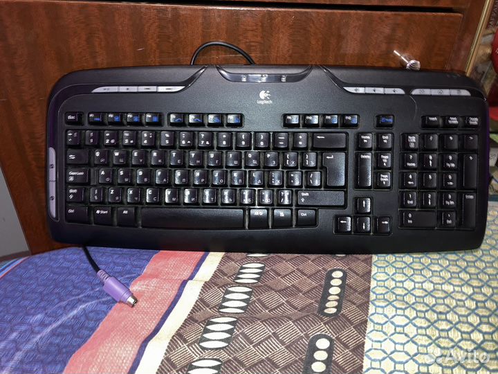 Клавиатура logitech