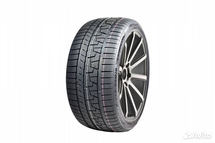 Royal Black Royal Winter UHP 205/55 R17