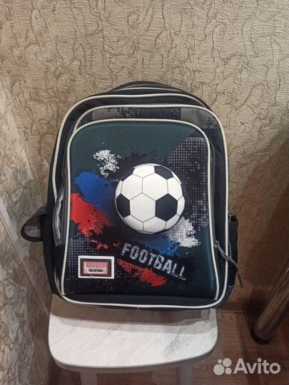 Школьный рюкзак