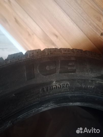 Pirelli Formula Ice 215/60 R17