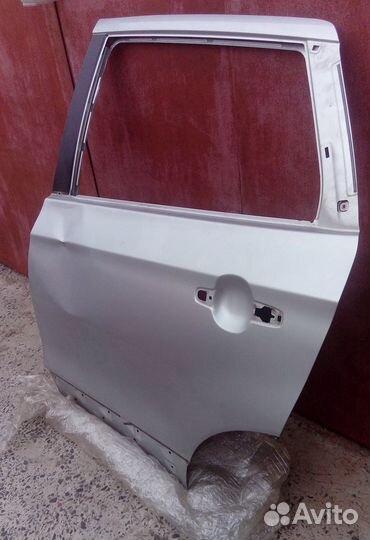 Дверь задняя левая Suzuki SX4 2013) S-Cross
