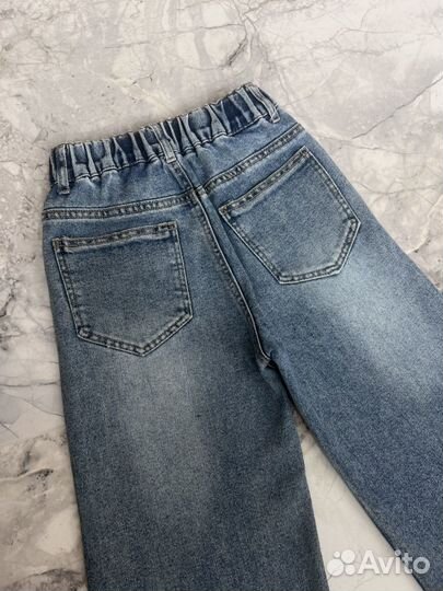 Джинсы голубые для девочки (новые)