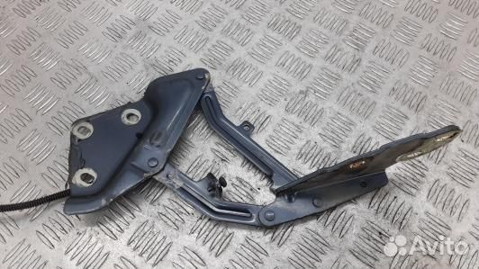 Петля капота volkswagen touareg 7L (DMA07D501)