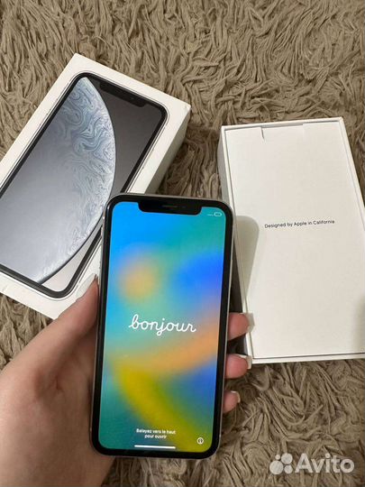 Телефон iPhone xr