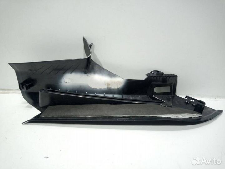 Обшивка отсека багажника правая BMW 5 51437385490