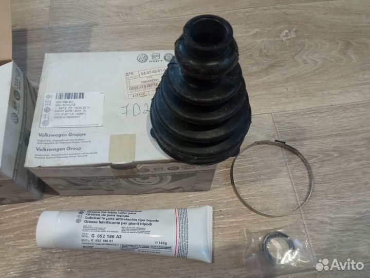 Пыльник шруса внутренний VAG 3D0 498 201