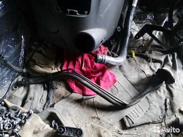 Горловина топливного бака кадиллак стс 2