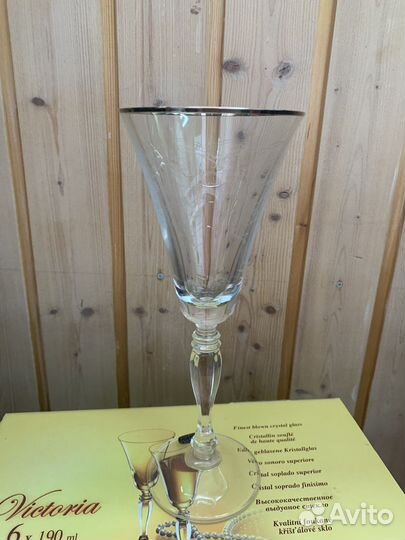 Бокалы под шампанское или вино новые Богемия