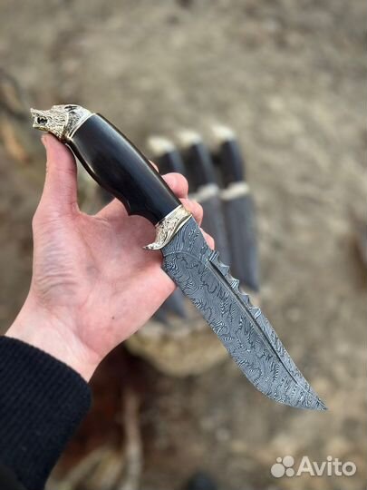 Нож «волк» из дамасской стали