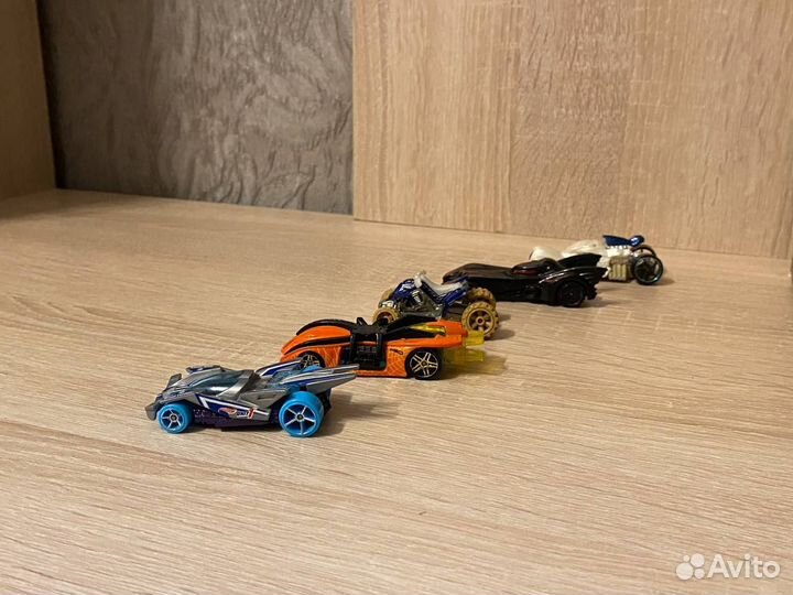 Машинки Hot Wheels