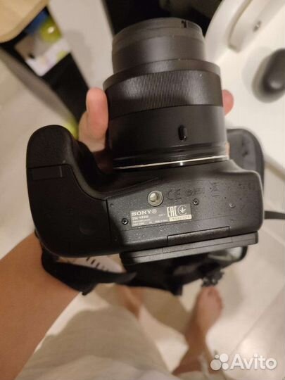 Цифровой фотоаппарат Sony CyberShot DSC-HX400