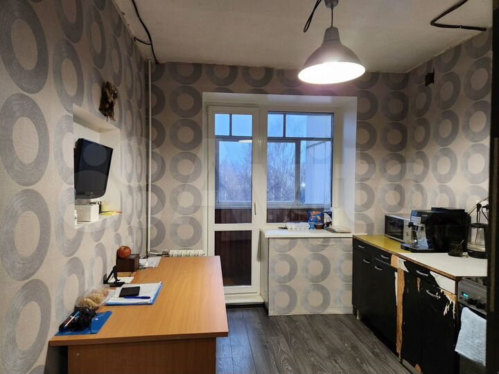 2-к. квартира, 52 м², 4/9 эт.