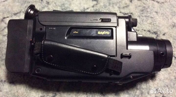 Видеокамера Sanyo ретро Camcorder 8mm VM-RZ1P