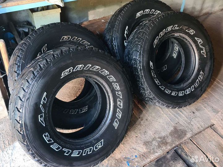 Bridgestone Dueler A/T 285/75 R16