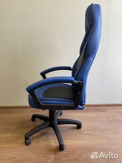 Офисное кресло. Удобное