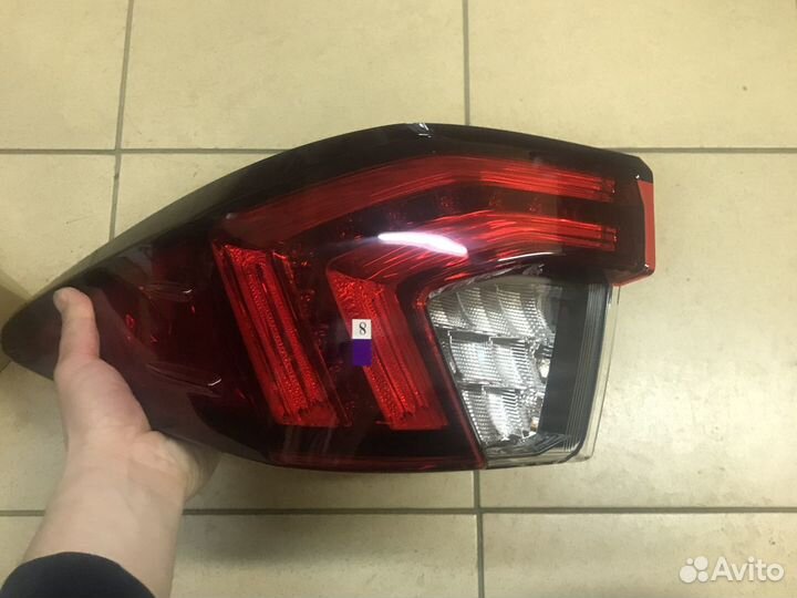 Фонарь задний правый Lexus RX 350