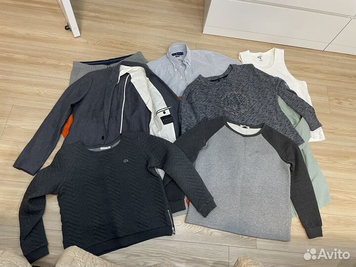 Стопка вещей Tommy Hilfiger, Lacoste, Sysley