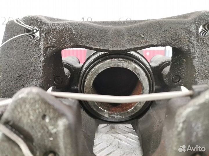 Суппорт передний правый Rover 75 2000