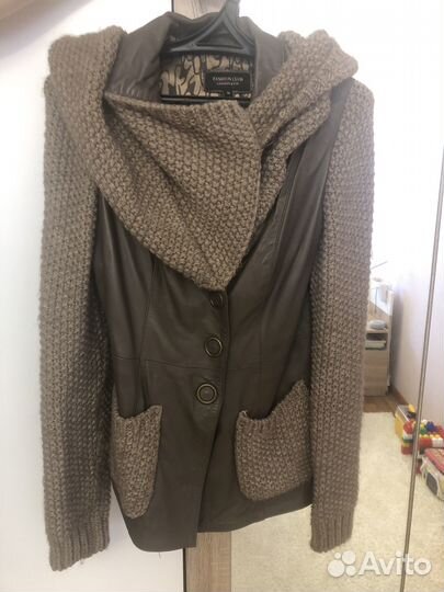 Куртка кожаная женская 42 44 с капюшоном