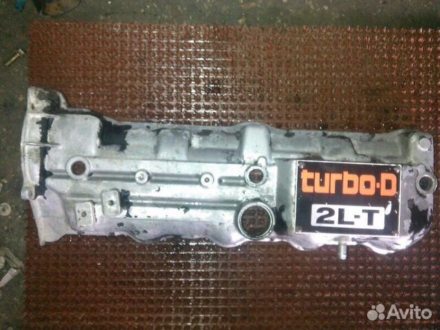 Крышка клапанов Toyota Hilux LN61 2L