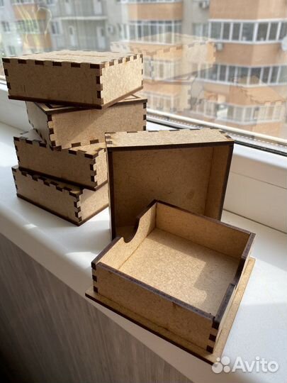 Деревянная коробка шкатулка