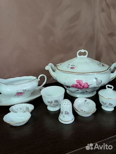 Супница, соусница и набор для специй