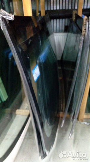 Стекло лобовое Ленд Ровер Фрилендер