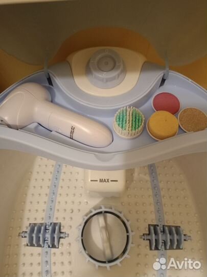 Массажная ванночка для ног с набором для педикюра