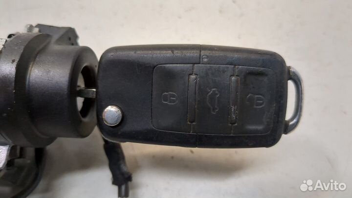 Замок зажигания Volkswagen Jetta 5