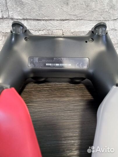 Оригинальные джойстики DualShock для Sony PS4