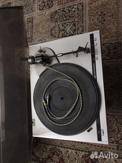 Проигрыватель винила