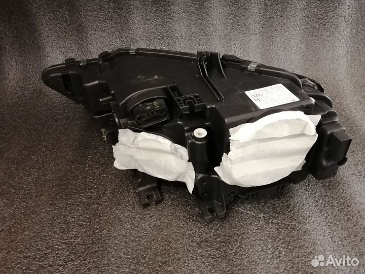 Фара правая Audi A4 B8 рестайлинг