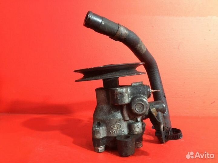 Насос гура Hyundai Verna 2 G4EE 2007