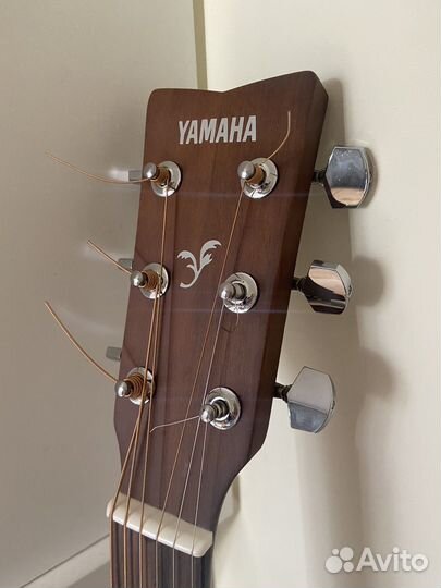 Акустическая гитара