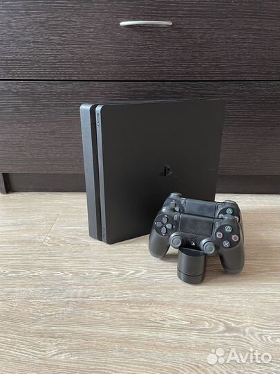 Sony PS4 slim + 60 игр + 2 геймпада