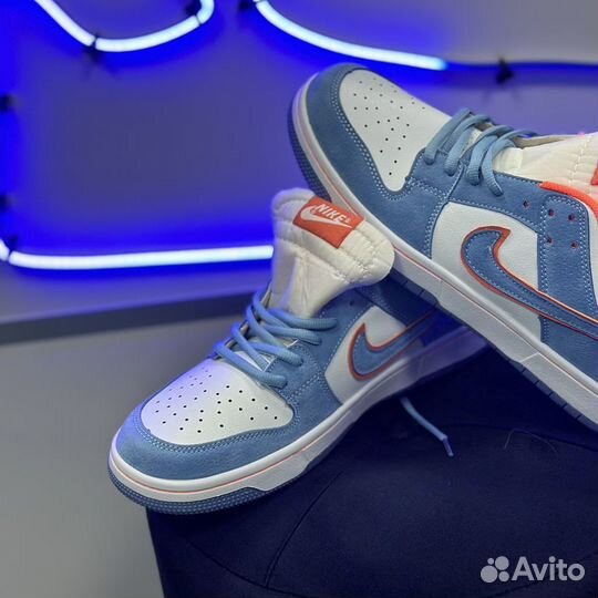 Nike SB Dunk Low otomo katsuhiro