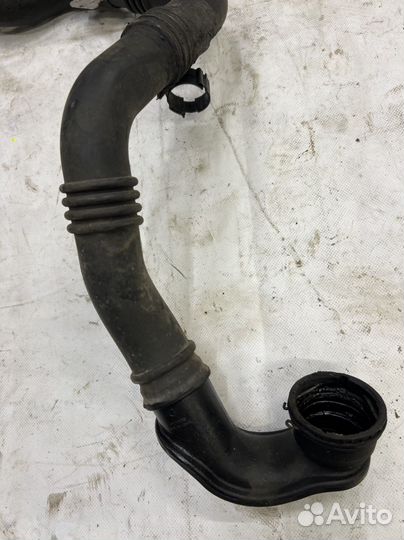 Левый патрубок интеркуллера opel Astra j a14net