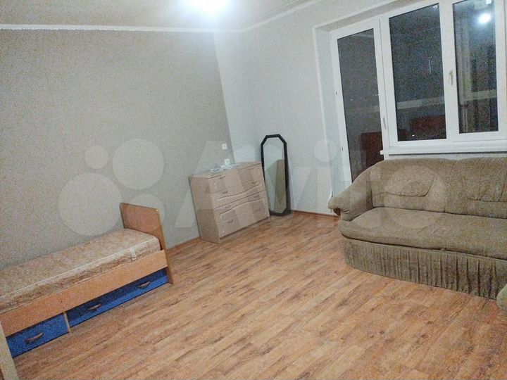 2-к. квартира, 57 м², 6/10 эт.