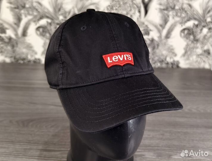 Мужская бейсболка кепка Levis черная новая