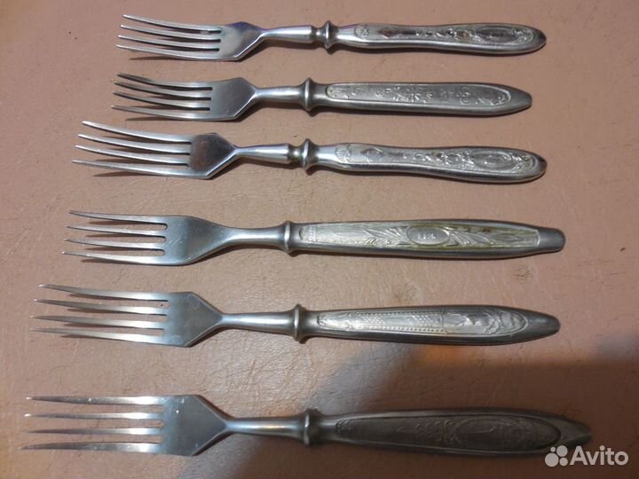 Кухонная посуда Стол ножи,вилки,ложки