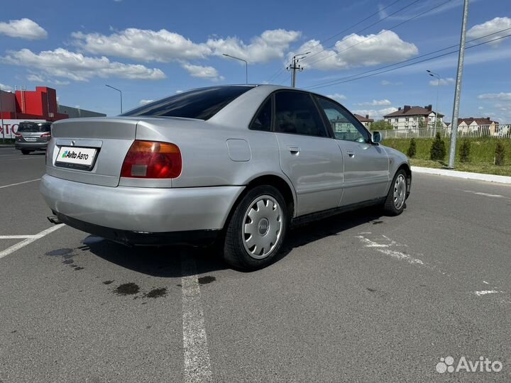 Audi A4 1.8 МТ, 1996, 300 000 км